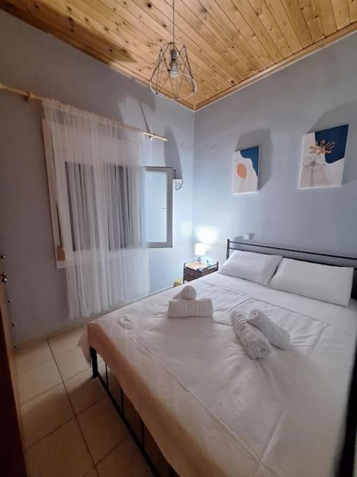 Lovely Guesthouse On The Beach Agia Anna  Bagian luar foto